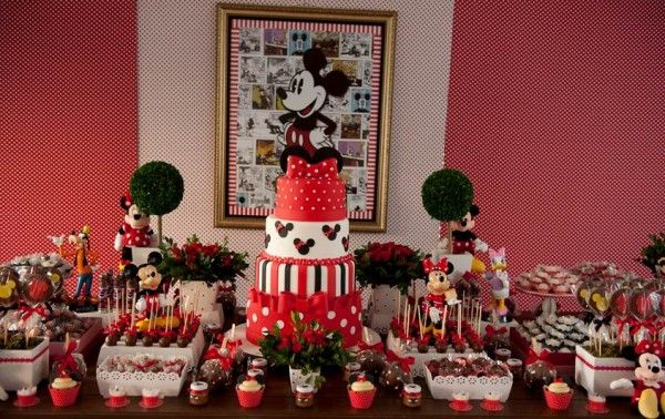 MESA NIVER TEMA MICKEY MOUSE